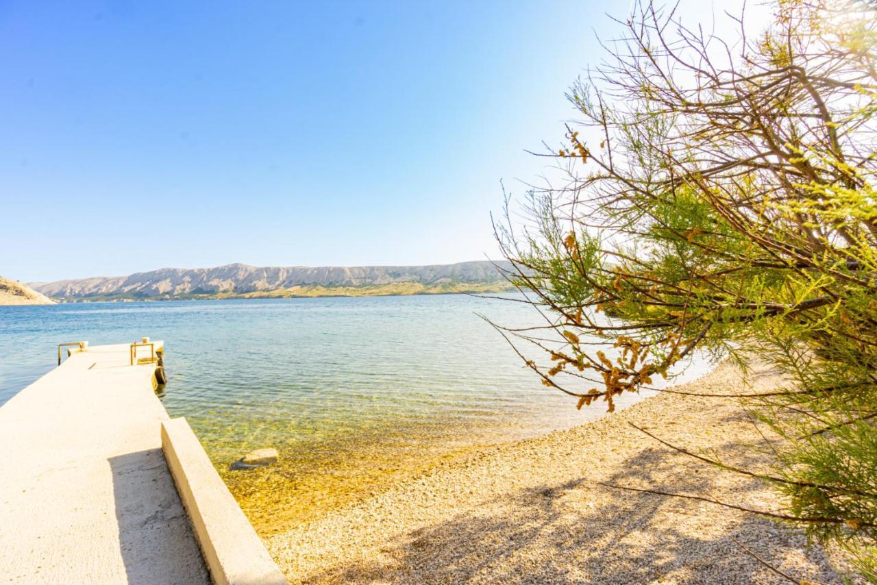 Bepic Quiet Location On A Beautiful Bay Apartment Metajna Ngoại thất bức ảnh