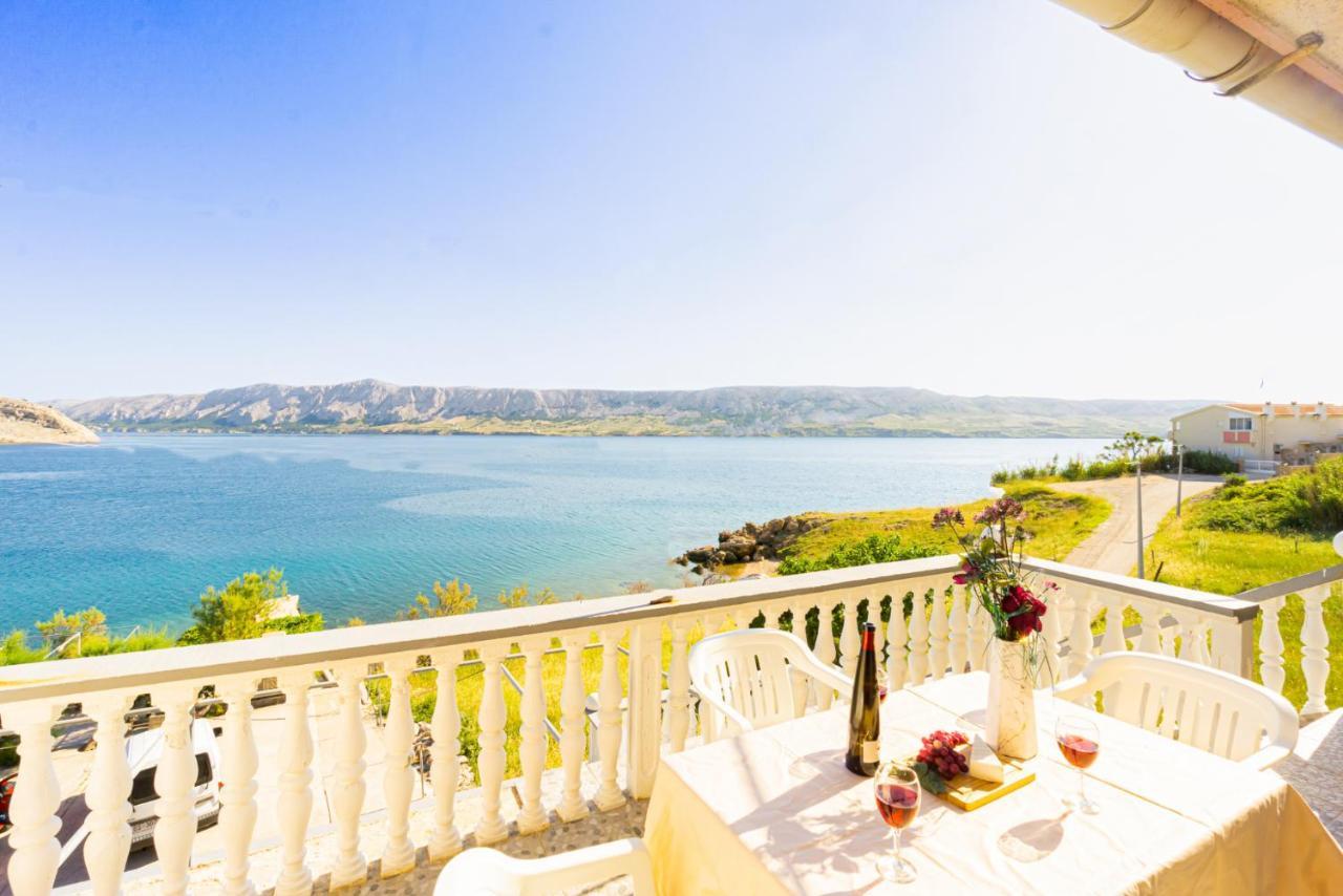 Bepic Quiet Location On A Beautiful Bay Apartment Metajna Ngoại thất bức ảnh