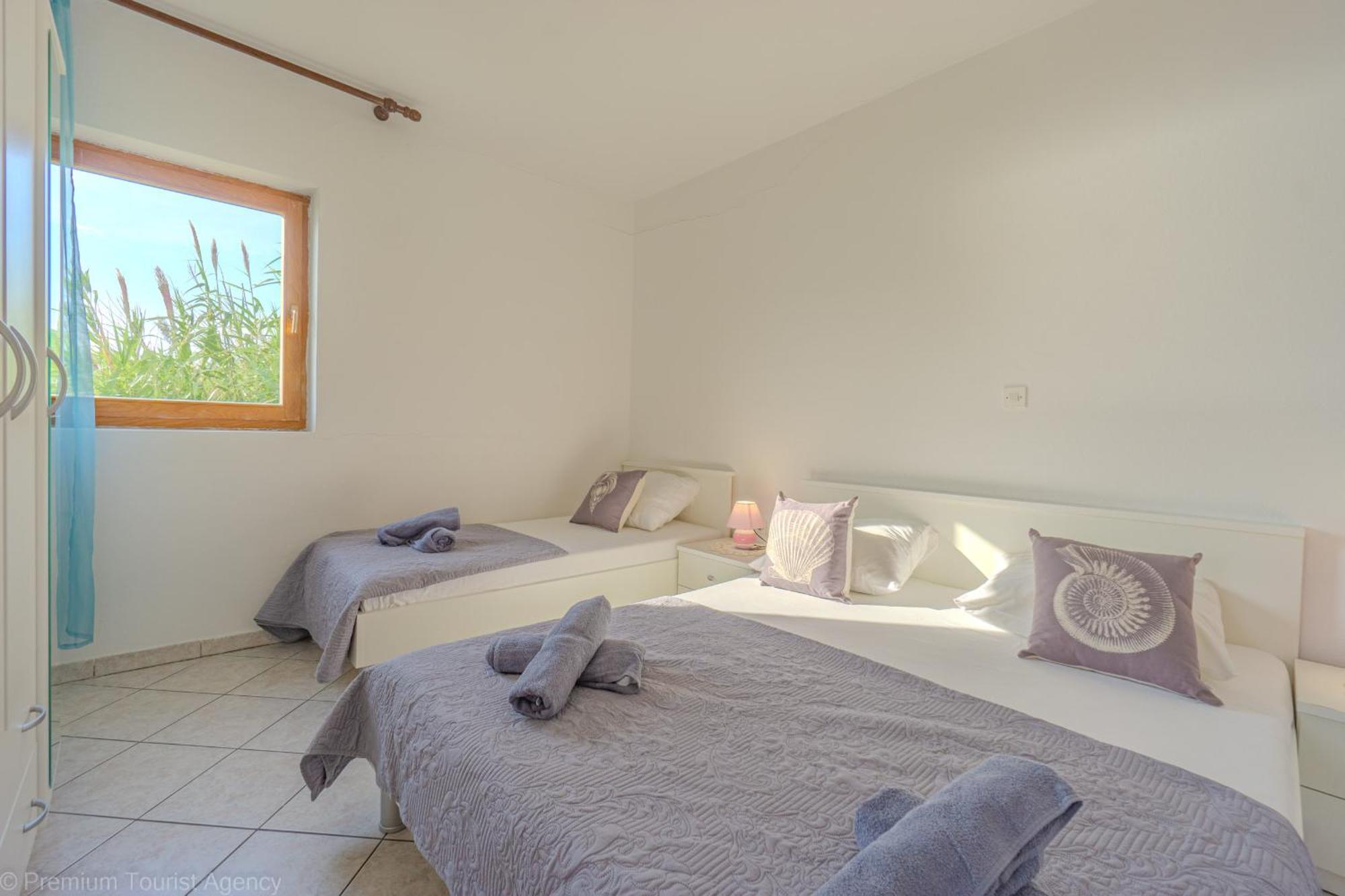 Bepic Quiet Location On A Beautiful Bay Apartment Metajna Ngoại thất bức ảnh