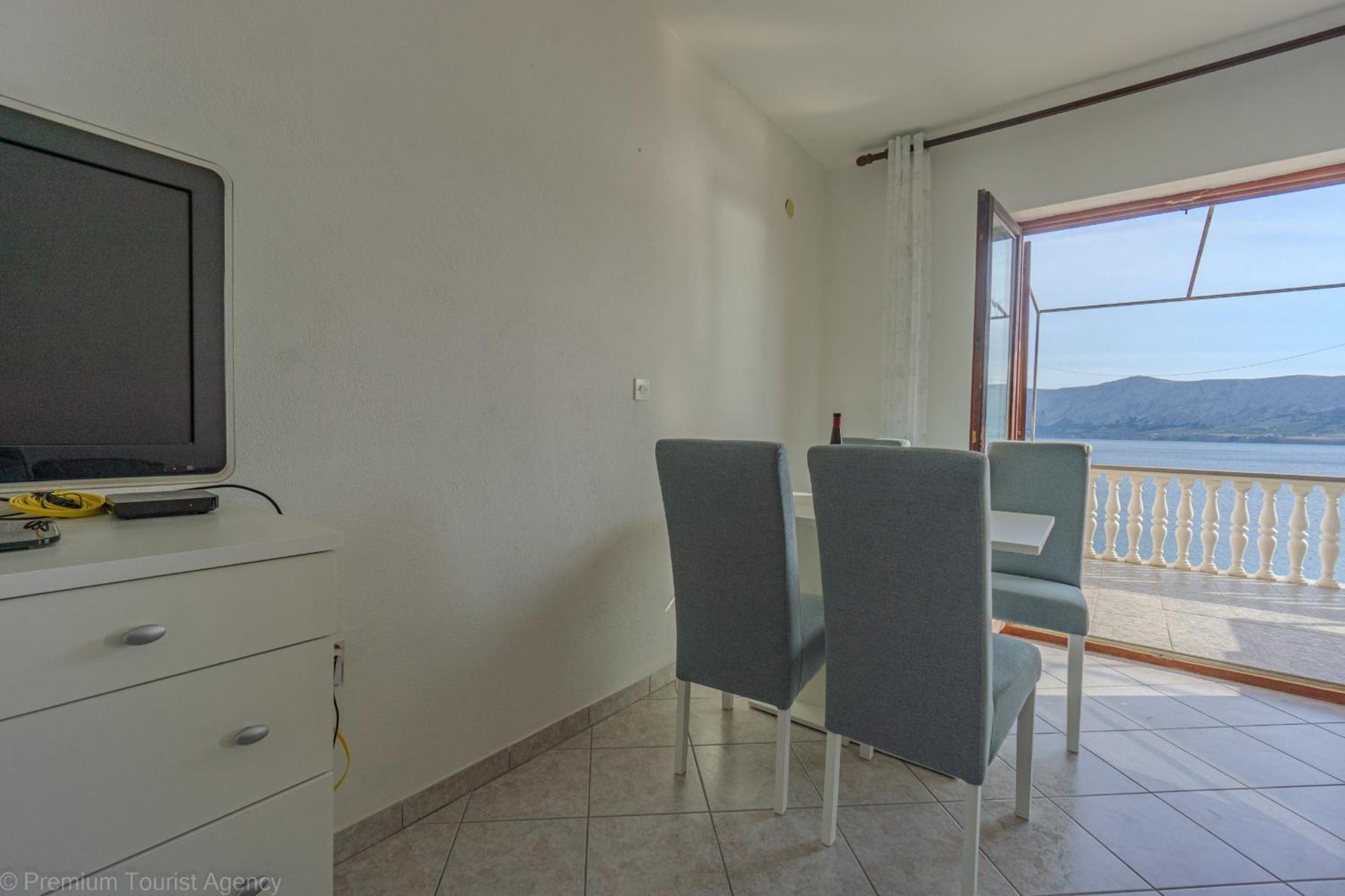 Bepic Quiet Location On A Beautiful Bay Apartment Metajna Ngoại thất bức ảnh